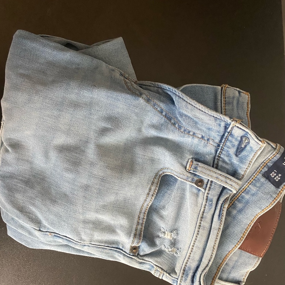 Hollister jeans